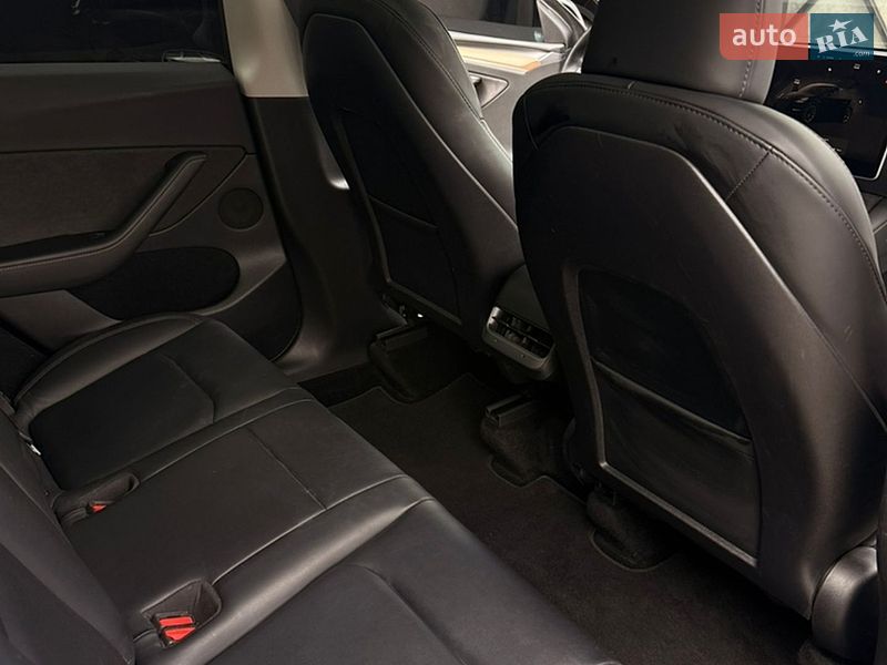 Позашляховик / Кросовер Tesla Model Y 2023 в Луцьку
