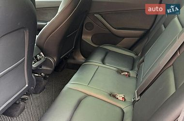Позашляховик / Кросовер Tesla Model Y 2021 в Івано-Франківську