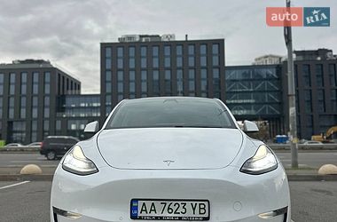 Внедорожник / Кроссовер Tesla Model Y 2021 в Киеве