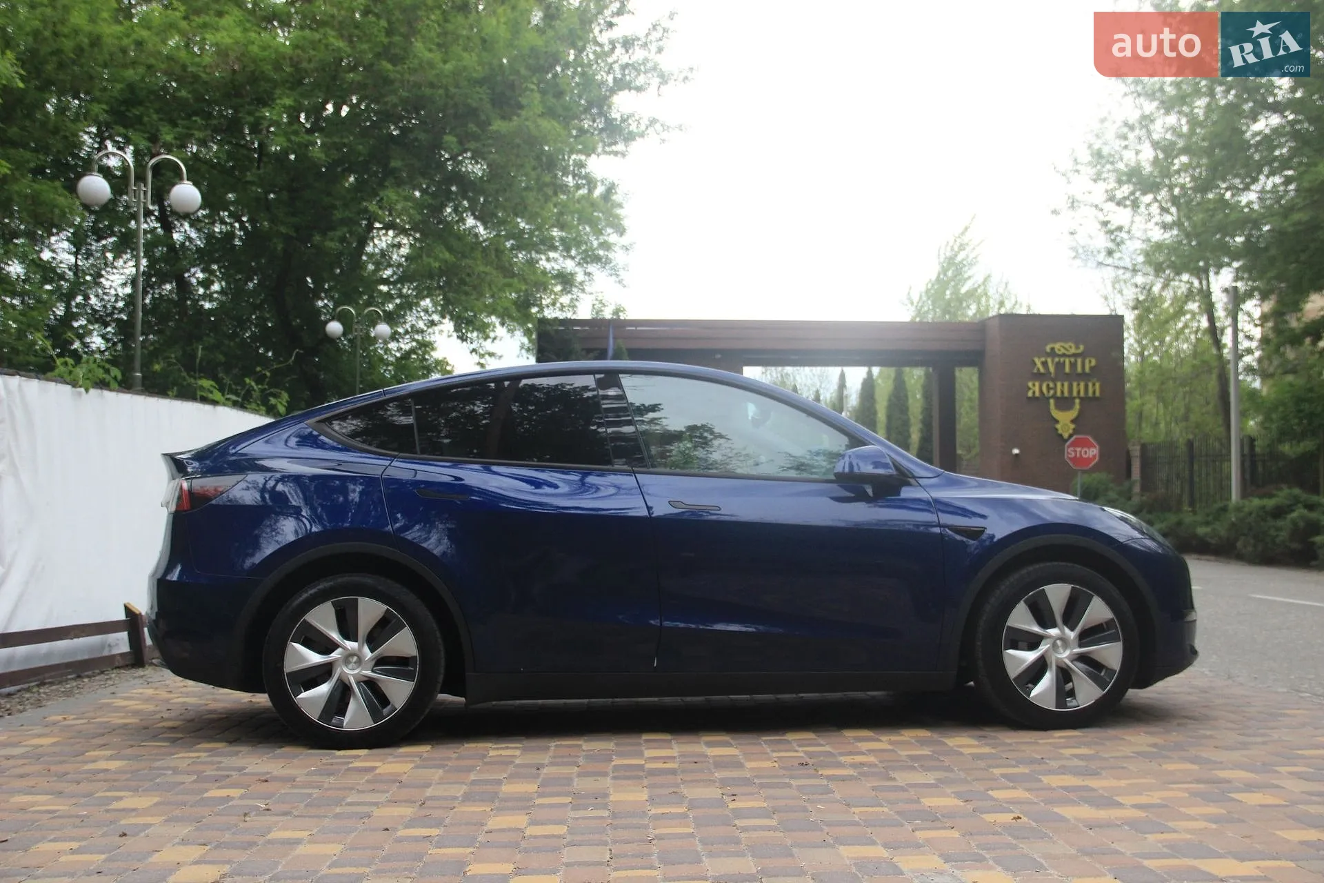 2022 Tesla Model Y - мініатюра 2