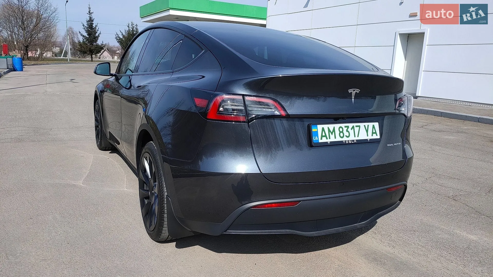 2025 Tesla Model Y - мініатюра 9