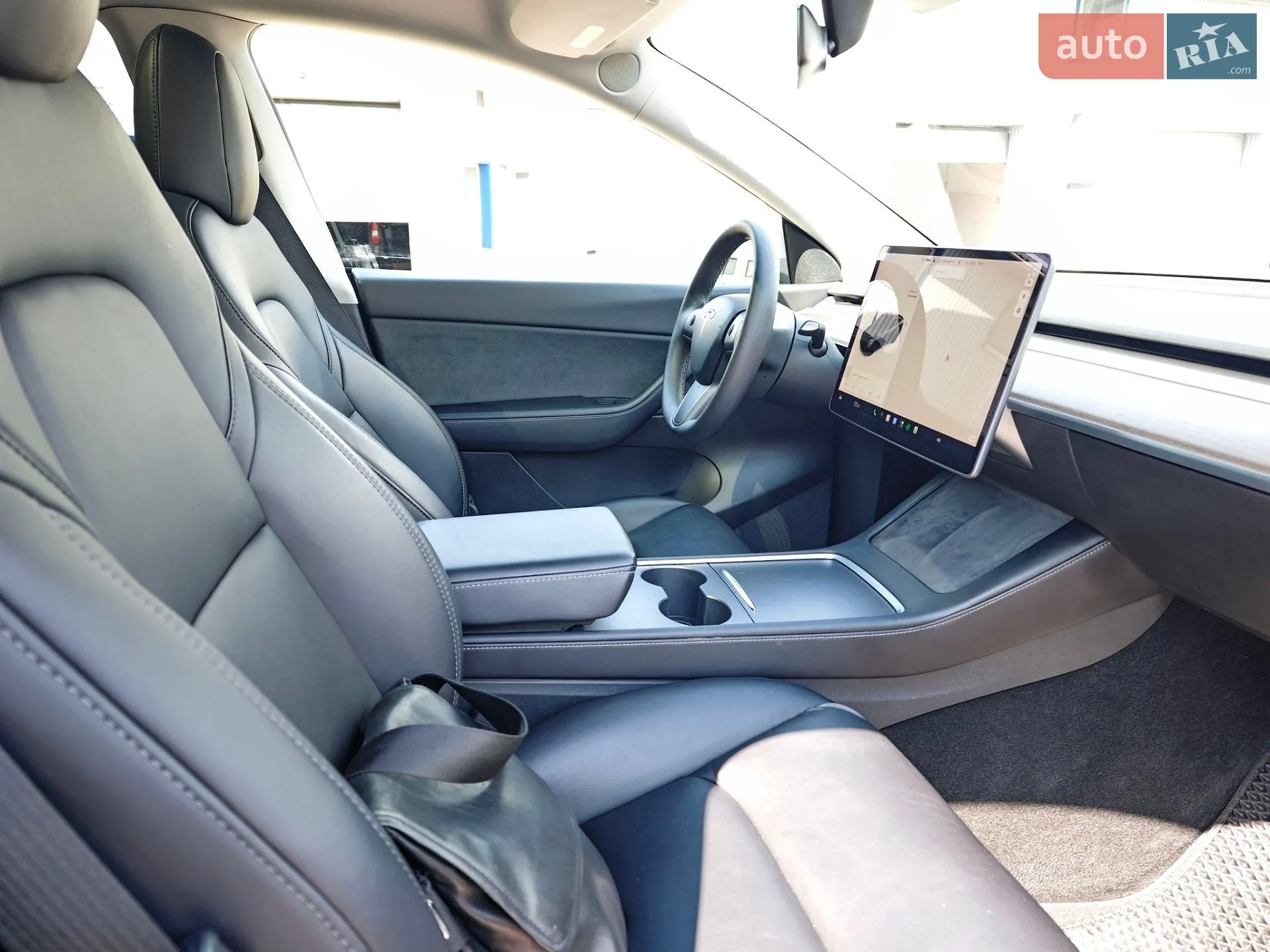 2021 Tesla Model Y - мініатюра 28