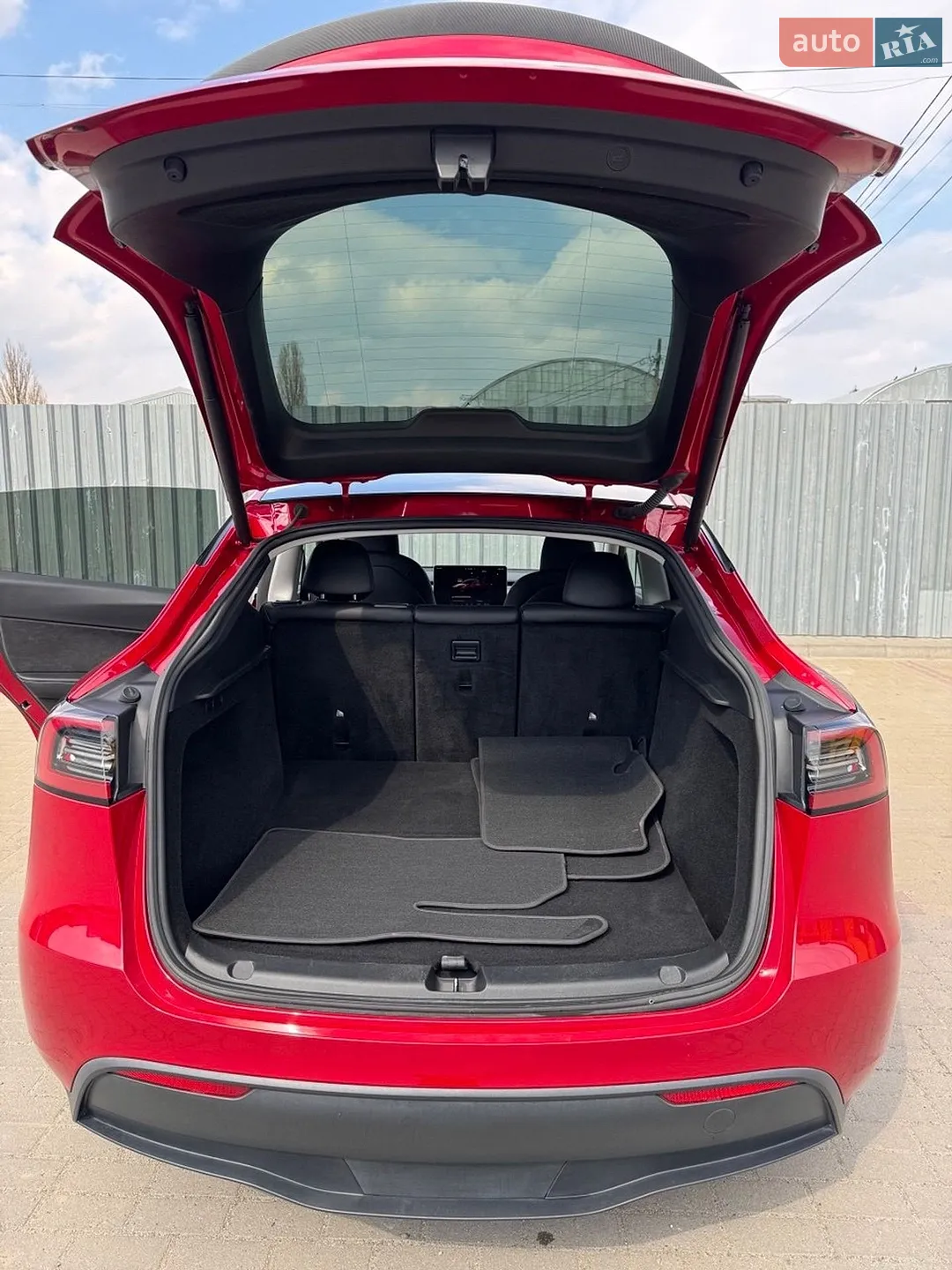 2023 Tesla Model Y - мініатюра 24