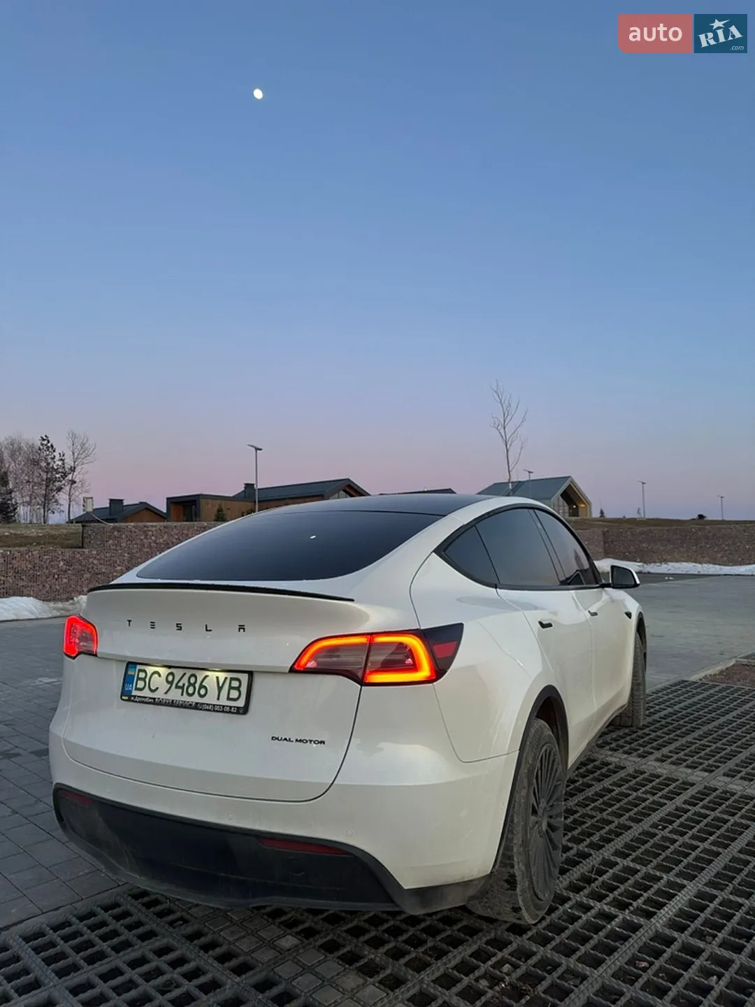 2020 Tesla Model Y - мініатюра 11