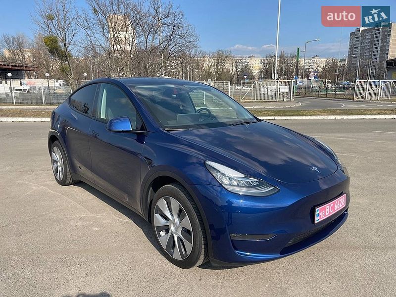 Позашляховик / Кросовер Tesla Model Y 2023 в Києві фото 10 Позашляховик / Кросовер Tesla Model Y 2023 в Києві