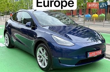 Внедорожник / Кроссовер Tesla Model Y 2023 в Киеве