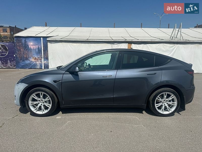 Tesla Model Y 2023 Tesla Model Y 2023