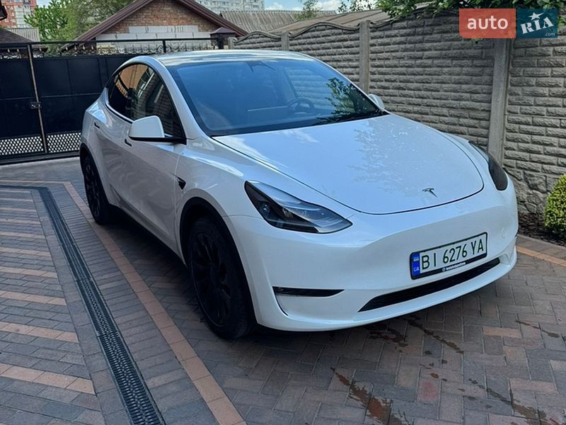 Внедорожник / Кроссовер Tesla Model Y 2022 в Полтаве
