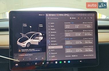 Внедорожник / Кроссовер Tesla Model Y 2021 в Львове