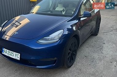 Позашляховик / Кросовер Tesla Model Y 2021 в Києві