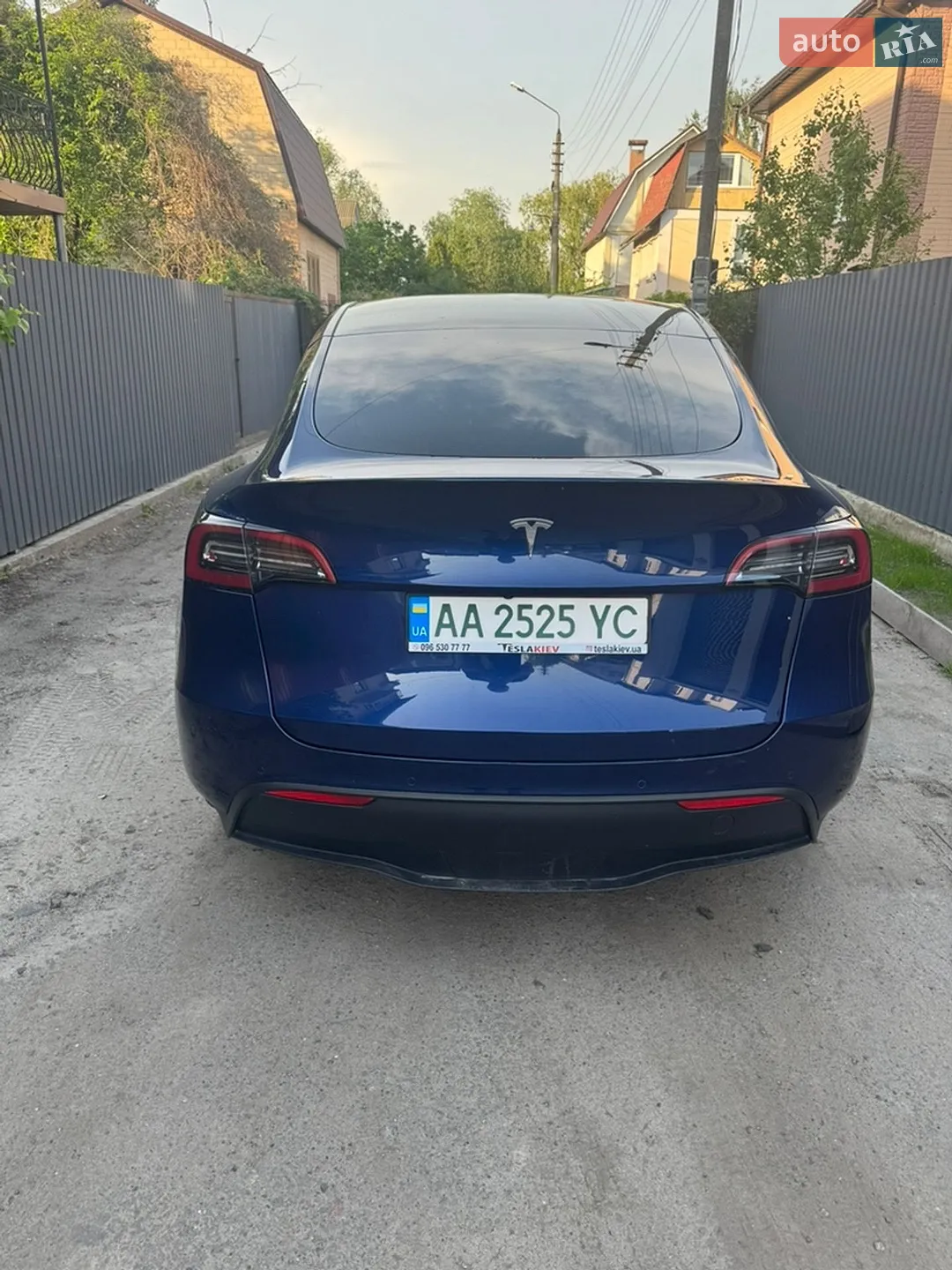 2021 Tesla Model Y - мініатюра 3
