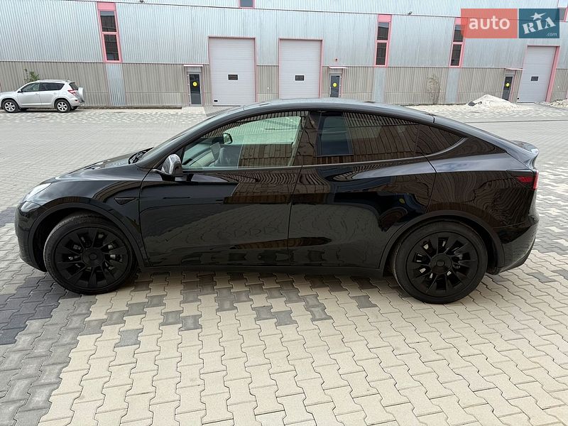 Внедорожник / Кроссовер Tesla Model Y 2021 в Львове