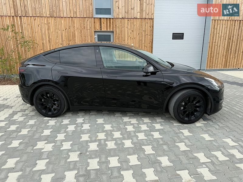 Внедорожник / Кроссовер Tesla Model Y 2021 в Львове