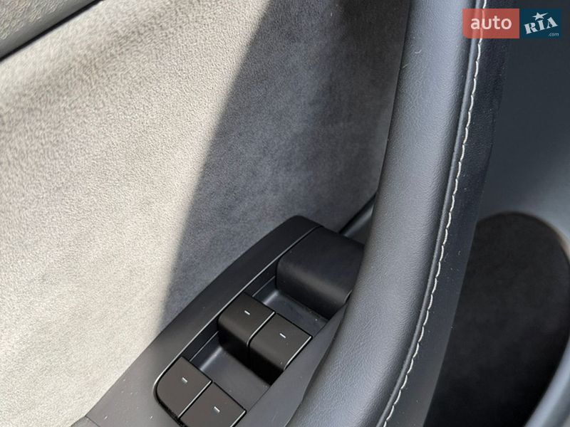 Внедорожник / Кроссовер Tesla Model Y 2024 в Виннице