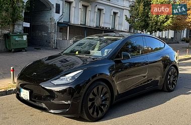 Внедорожник / Кроссовер Tesla Model Y 2022 в Киеве