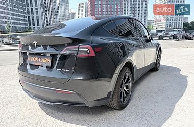 Позашляховик / Кросовер Tesla Model Y 2025 в Києві