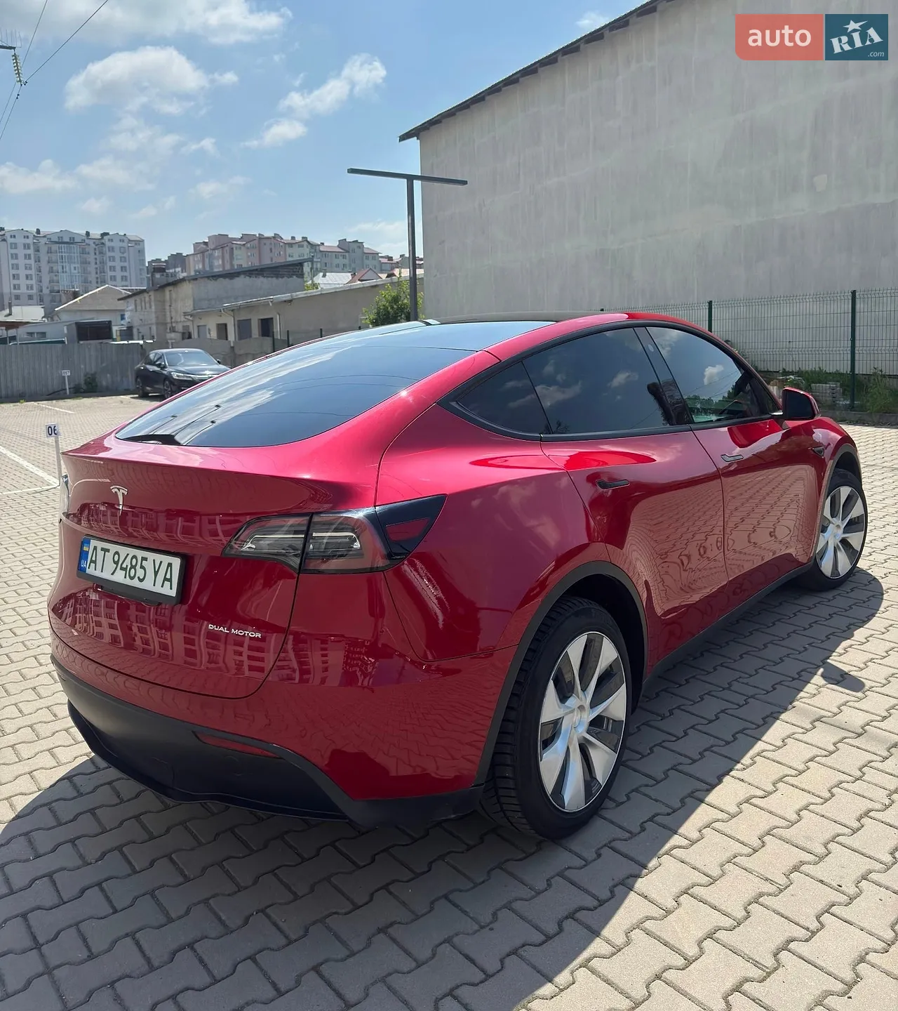 2022 Tesla Model Y - мініатюра 3