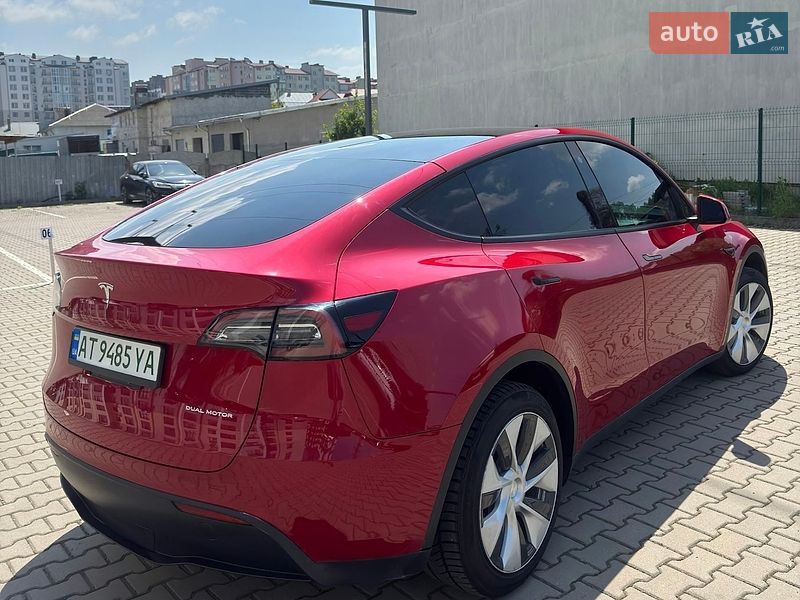 Позашляховик / Кросовер Tesla Model Y 2022 в Івано-Франківську