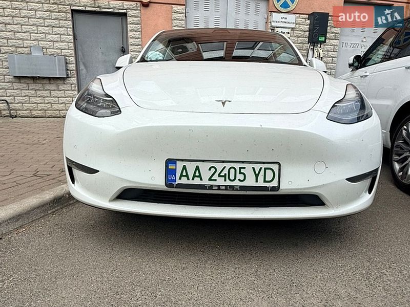 Позашляховик / Кросовер Tesla Model Y 2021 в Києві