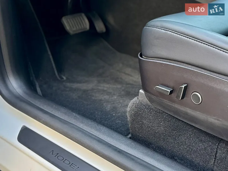 Tesla Model Y 2021 VIN 5YJYGDEE9MF209321 фото оголошення 8 з 59