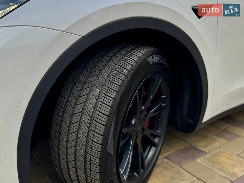 Tesla Model Y 2021 VIN 5YJYGDEE9MF209321 фото оголошення 23 з 59