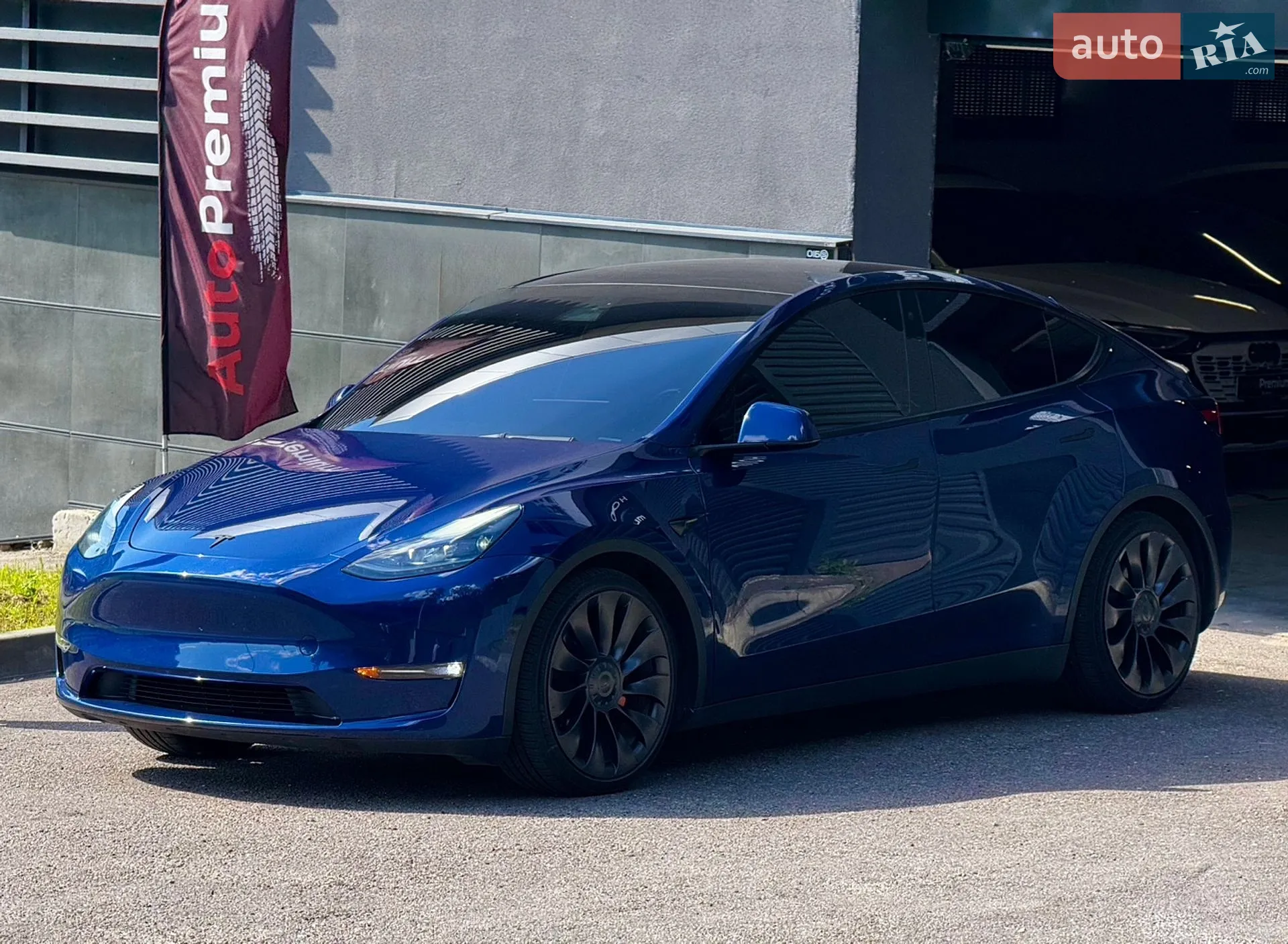 2023 Tesla Model Y - мініатюра 4