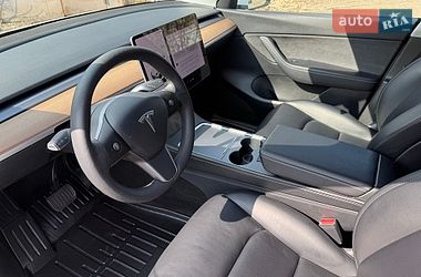 Позашляховик / Кросовер Tesla Model Y 2021 в Києві