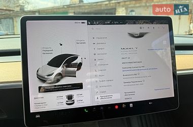 Позашляховик / Кросовер Tesla Model Y 2021 в Києві