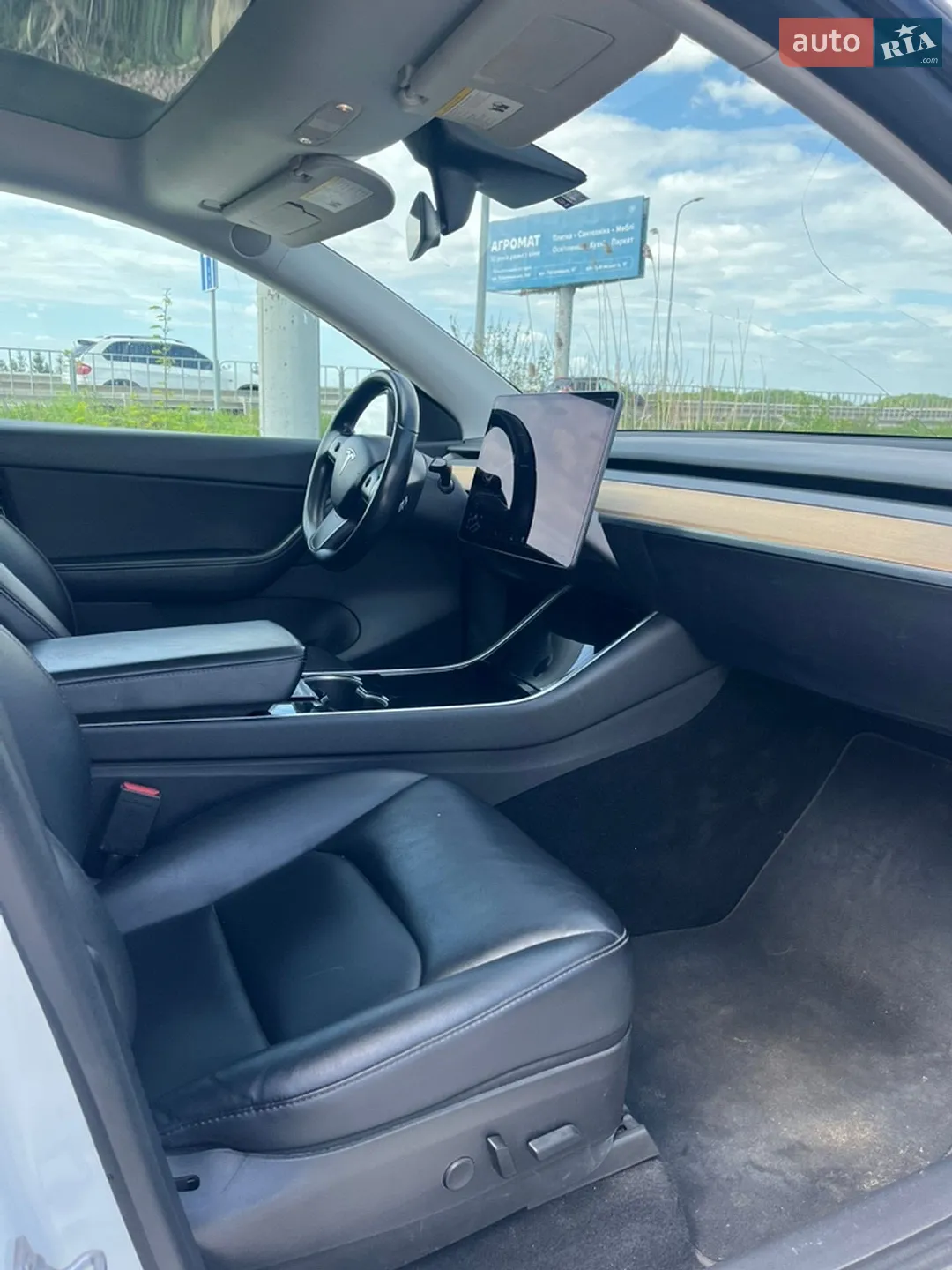 2020 Tesla Model Y - мініатюра 29