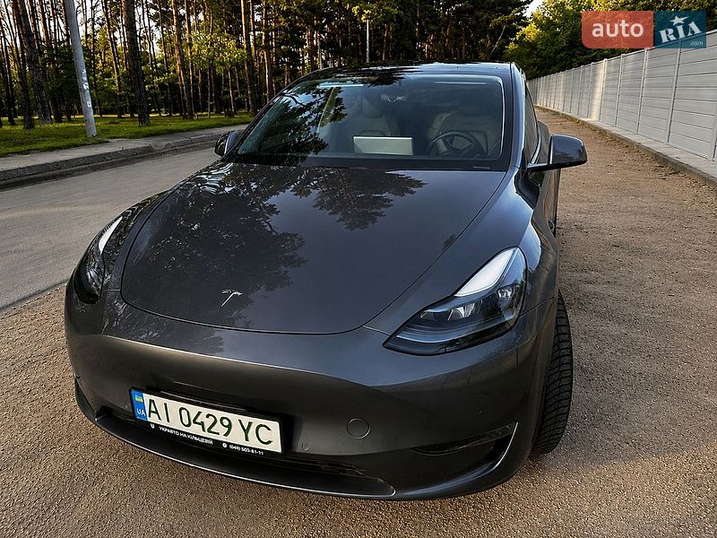 Внедорожник / Кроссовер Tesla Model Y 2020 в Киеве