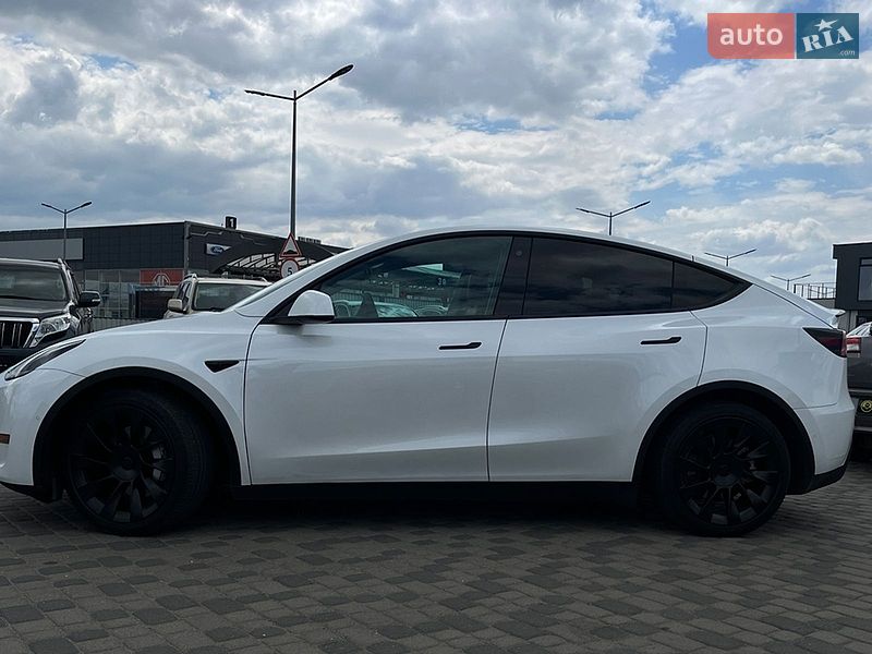 Позашляховик / Кросовер Tesla Model Y 2020 в Мукачевому