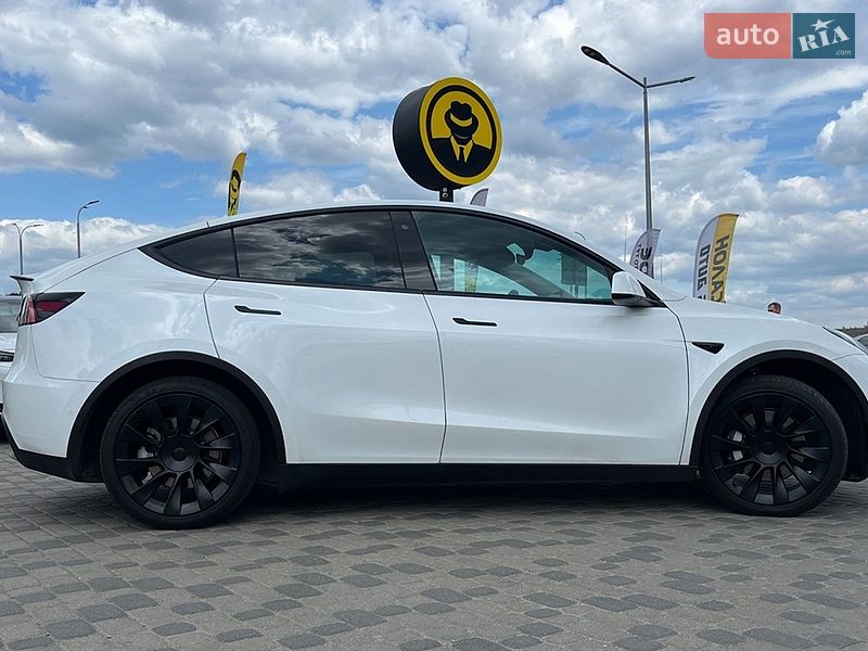 Позашляховик / Кросовер Tesla Model Y 2020 в Мукачевому