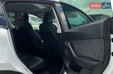 Позашляховик / Кросовер Tesla Model Y 2020 в Мукачевому
