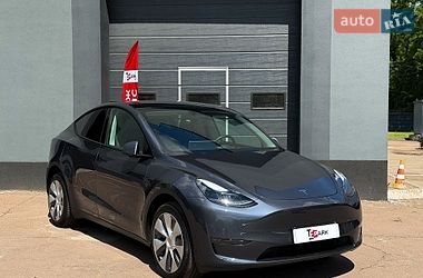 Внедорожник / Кроссовер Tesla Model Y 2023 в Киеве