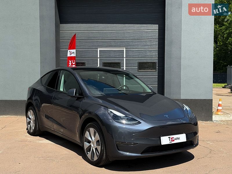 Внедорожник / Кроссовер Tesla Model Y 2023 в Киеве