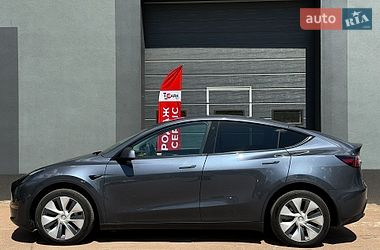 Внедорожник / Кроссовер Tesla Model Y 2023 в Киеве