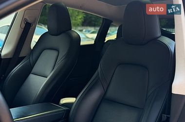 Внедорожник / Кроссовер Tesla Model Y 2023 в Киеве