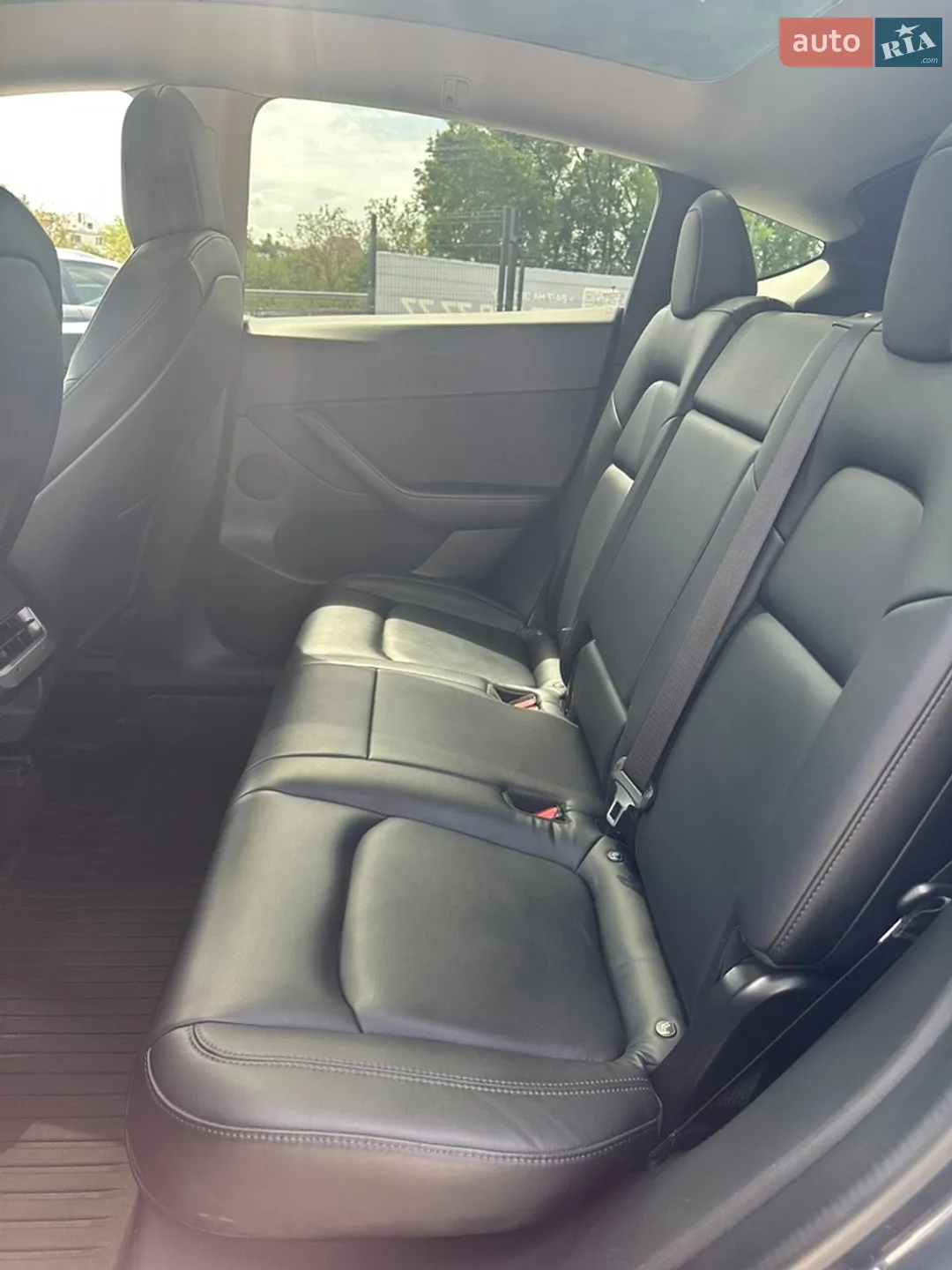 2020 Tesla Model Y - мініатюра 15