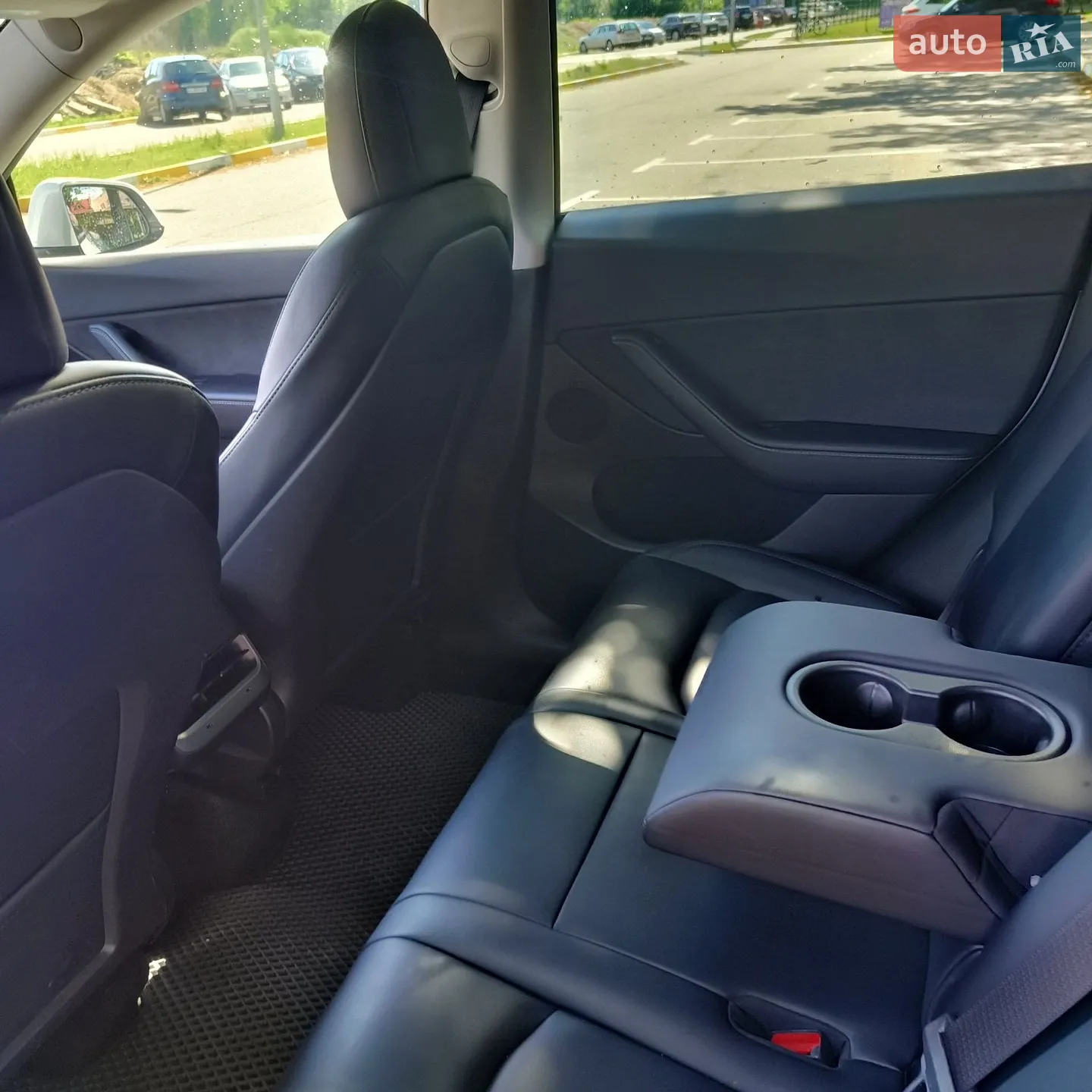 2022 Tesla Model Y - мініатюра 10