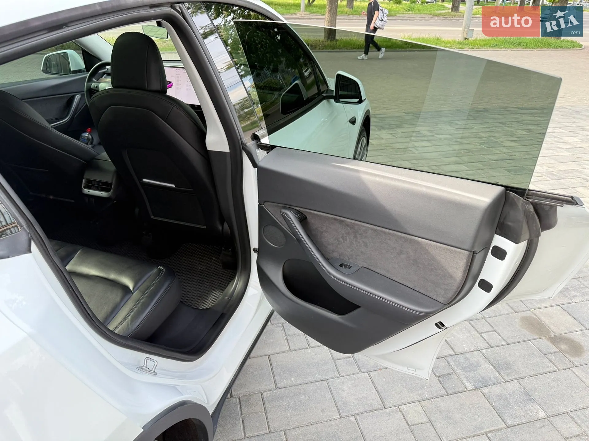 2021 Tesla Model Y - мініатюра 15