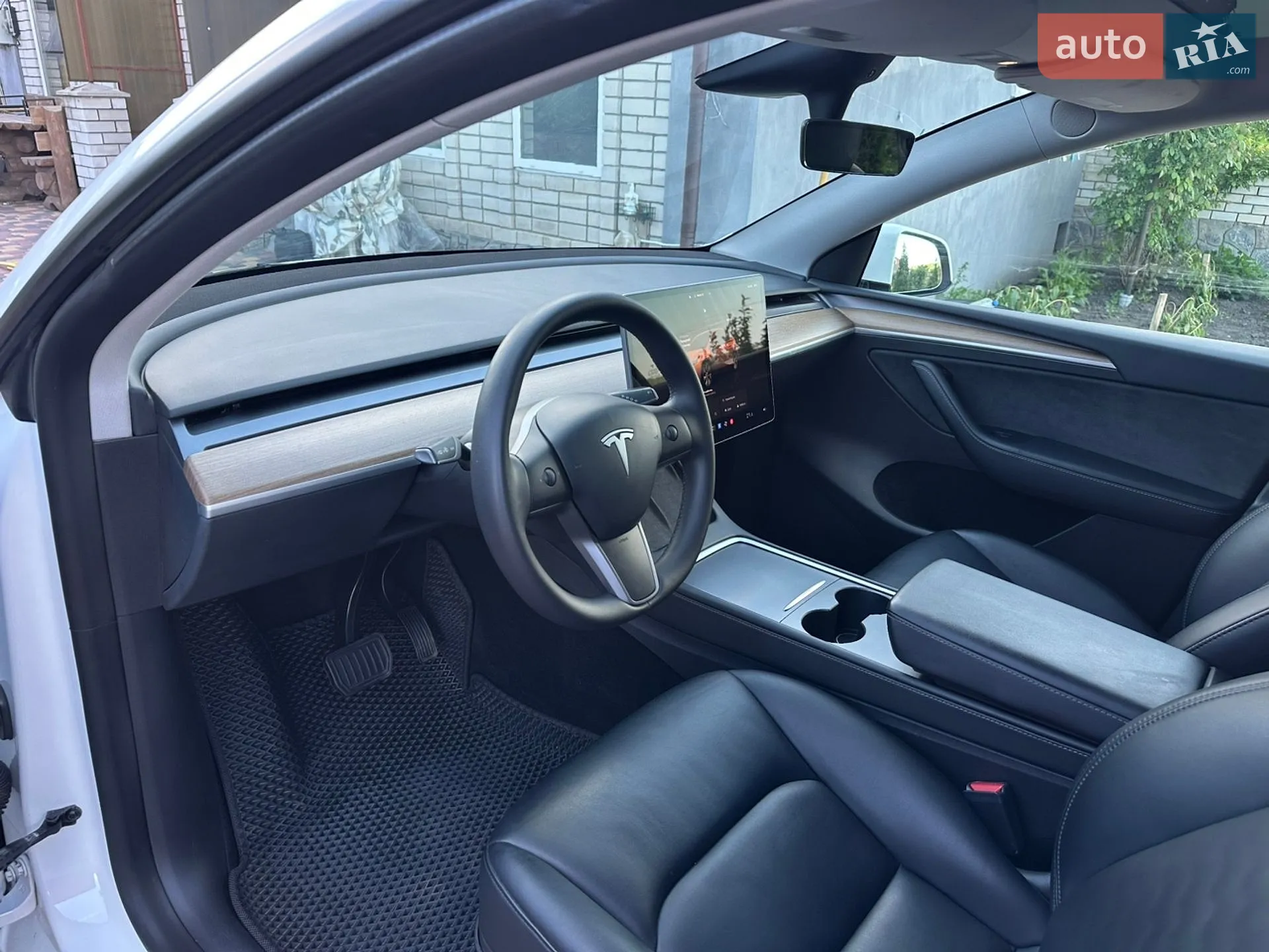 2022 Tesla Model Y - мініатюра 15