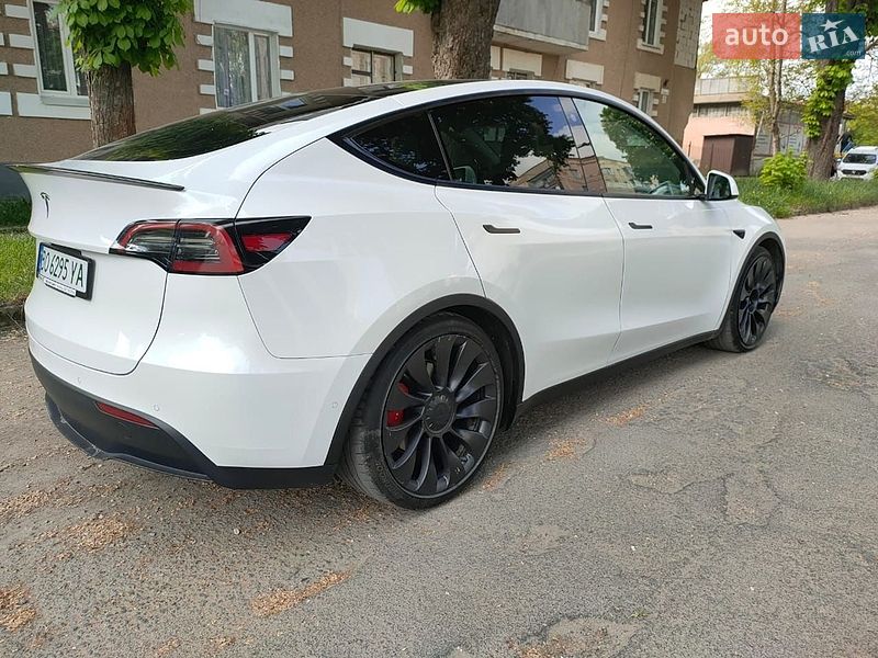 Внедорожник / Кроссовер Tesla Model Y 2021 в Тернополе