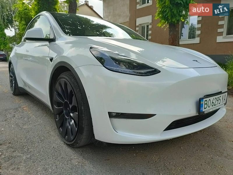 Внедорожник / Кроссовер Tesla Model Y 2021 в Тернополе