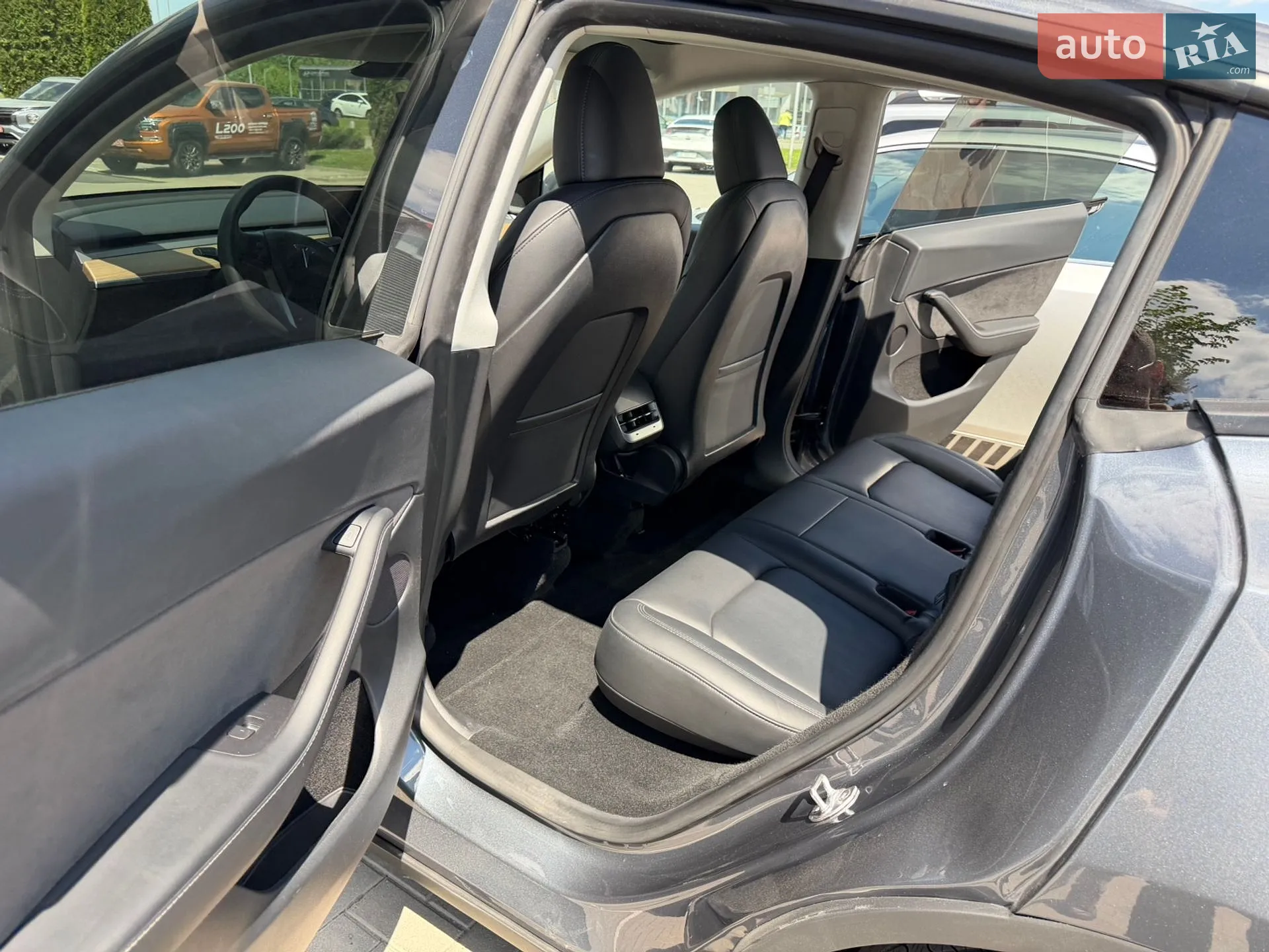 2022 Tesla Model Y - мініатюра 21
