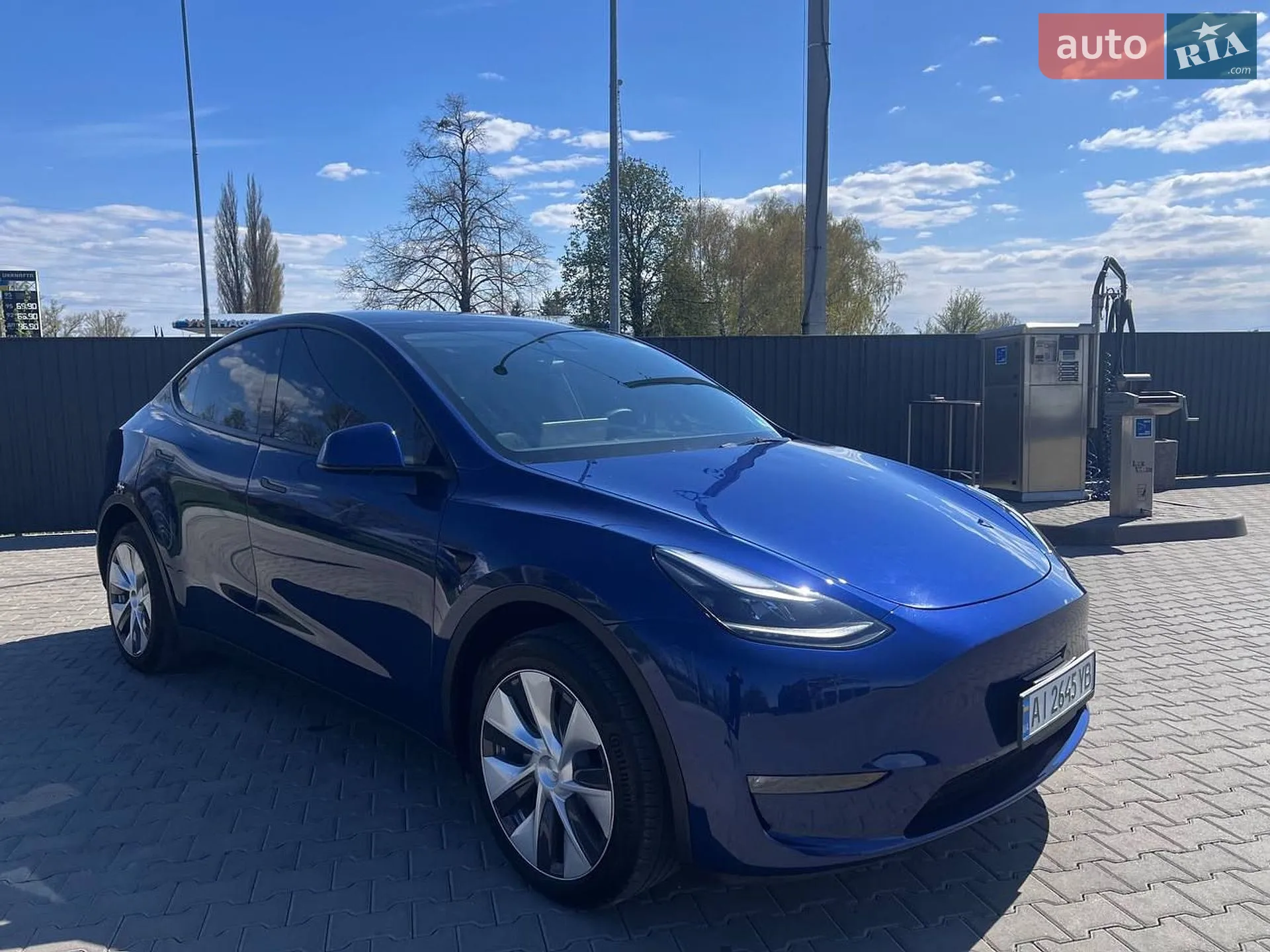 2023 Tesla Model Y - мініатюра 4