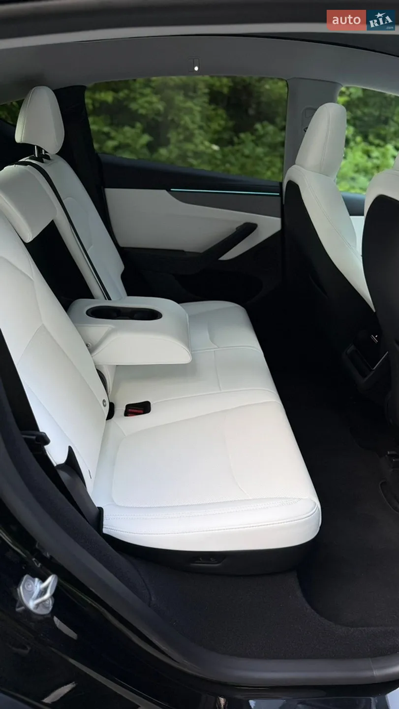 2025 Tesla Model Y - мініатюра 31