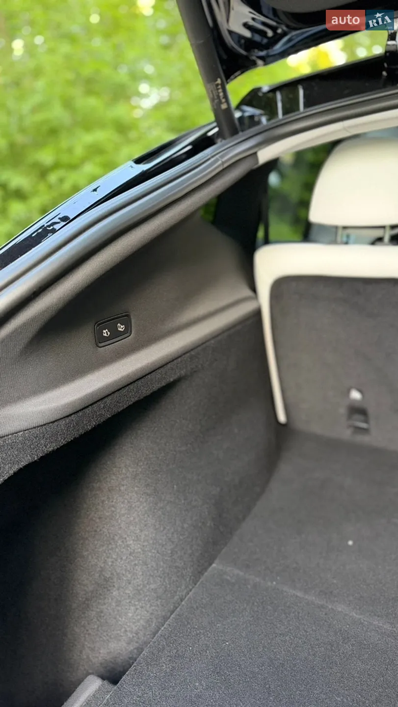 2025 Tesla Model Y - мініатюра 35