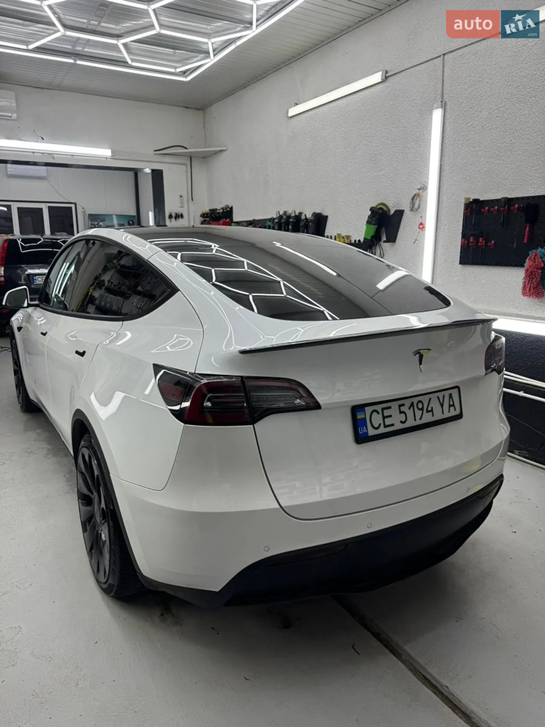 2022 Tesla Model Y - мініатюра 2