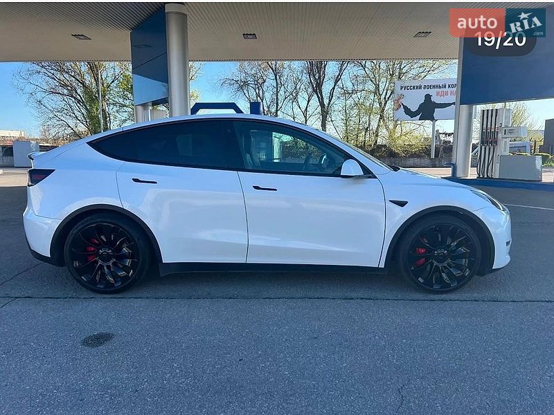 Внедорожник / Кроссовер Tesla Model Y 2021 в Запорожье