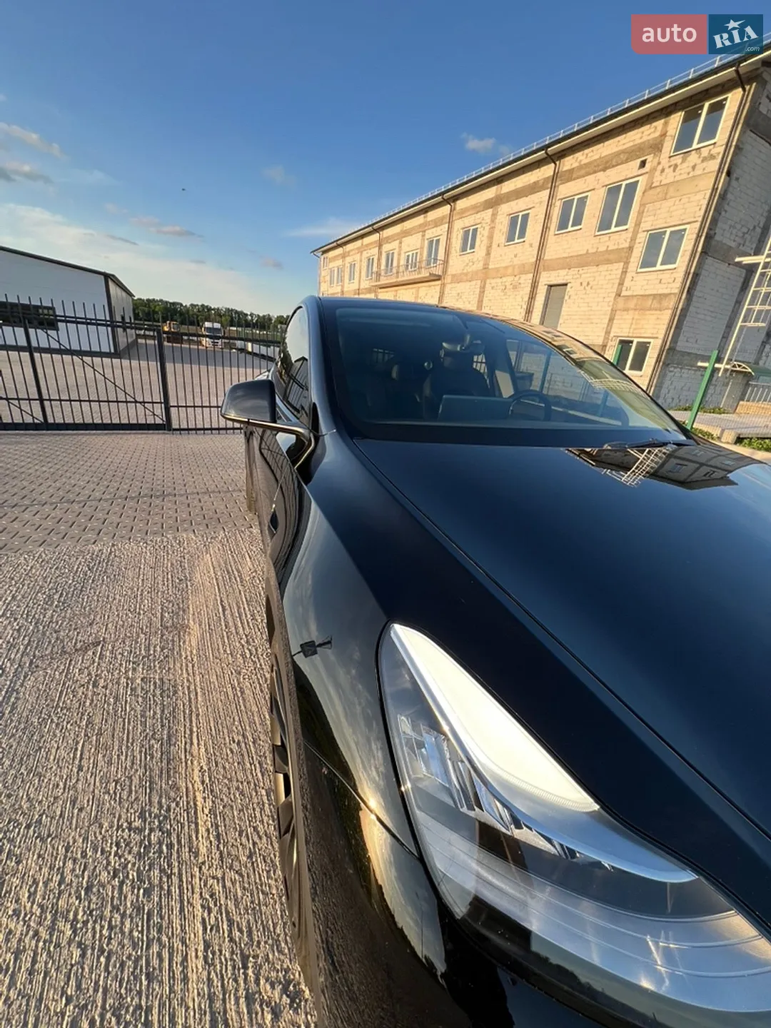 2021 Tesla Model Y - мініатюра 9
